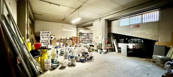 1-Zimmer Gewerbliche Immobilie in Aosta, Italy, Nr. 162893 9