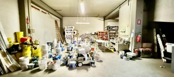 1-Zimmer Gewerbliche Immobilie in Aosta, Italy, Nr. 162893 3