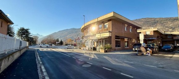 1-Zimmer Gewerbliche Immobilie in Aosta, Italy, Nr. 162893 11