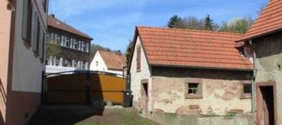 9 rooms House in Zweibrucken, Germany No. 104732 5