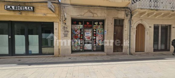 1-Zimmer Gewerbliche Immobilie in Vittoria, Italy, Nr. 51710 2