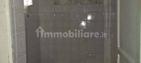 1-Zimmer Gewerbliche Immobilie in Vittoria, Italy, Nr. 51710 8