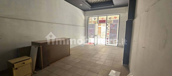 1-Zimmer Gewerbliche Immobilie in Vittoria, Italy, Nr. 51710 5