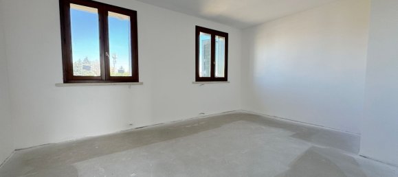 Casa de 5 divisões em Reggio Emilia, Italy N.º 70994 32