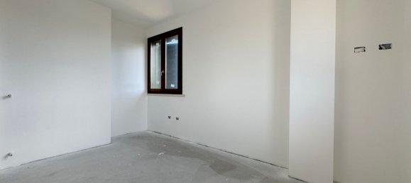 Casa de 5 divisões em Reggio Emilia, Italy N.º 70994 38