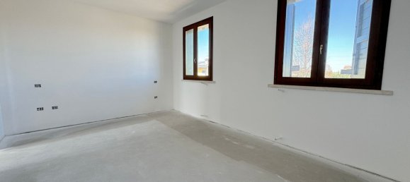 Casa de 5 divisões em Reggio Emilia, Italy N.º 70994 33