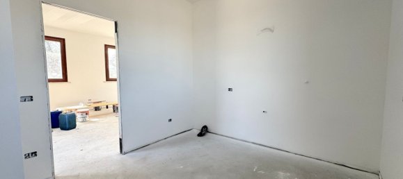 Casa de 5 divisões em Reggio Emilia, Italy N.º 70994 20