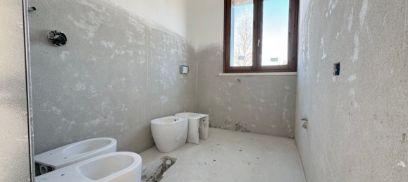 Casa de 5 divisões em Reggio Emilia, Italy N.º 70994 22