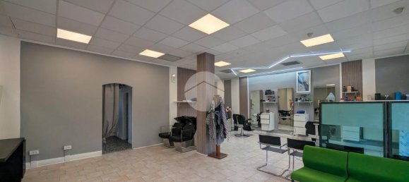 2-Zimmer Gewerbliche Immobilie in Montichiari, Italy, Nr. 282217 11