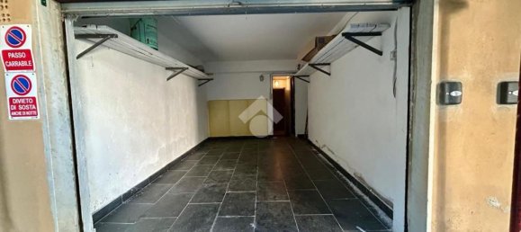 23m² Garage in Genoa, Italy No. 300798 3