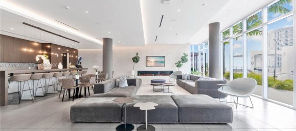 1 Schlafzimmer Gewerbliche Immobilien in Miami, USA, Nr. 615424 10