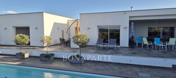 Вилла с 4 спальнями в Алерия, Франция № 300268 2