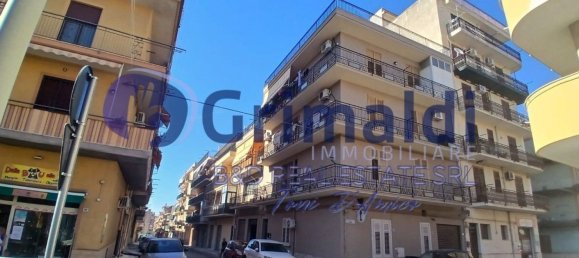 Квартира с 3 спальнями в Багерия, Италия № 326437 2