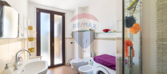 4 rooms Apartment in Serra San Quirico, Italy No. 7355 8