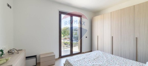 4 rooms Apartment in Serra San Quirico, Italy No. 7355 4