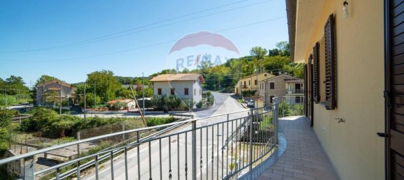 4 rooms Apartment in Serra San Quirico, Italy No. 7355 10