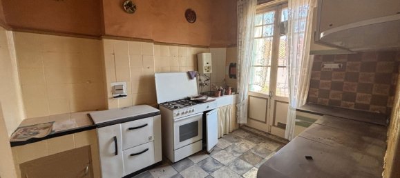 4 bedrooms Apartment in Torrelavega, Spain No. 152746 5