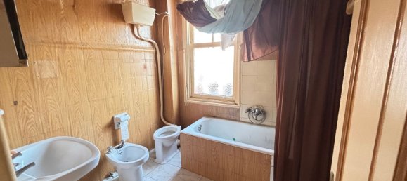 4 bedrooms Apartment in Torrelavega, Spain No. 152746 8