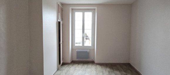 3 bedrooms Apartment in Gracay, France No. 253314 8