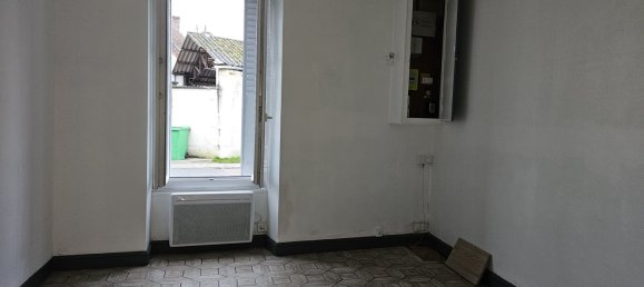 3 bedrooms Apartment in Gracay, France No. 253314 4