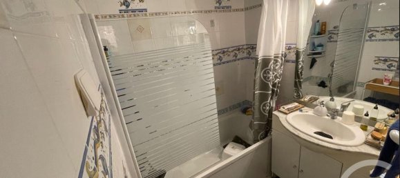 4 bedrooms Apartment in Venissieux, France No. 279772 10