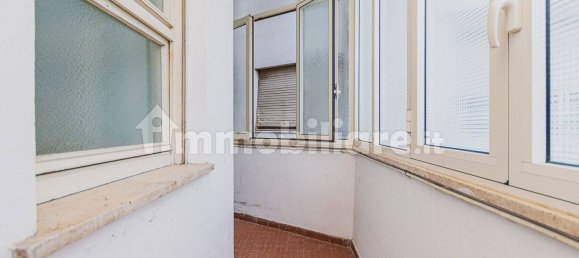 Apartamento de 4 dormitorios en Rome, Italy No. 60708 8