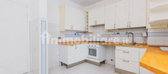 Apartamento de 4 dormitorios en Rome, Italy No. 60708 24