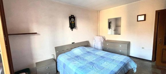 3 rooms Apartment in Carpenedolo, Italy No. 33223 39