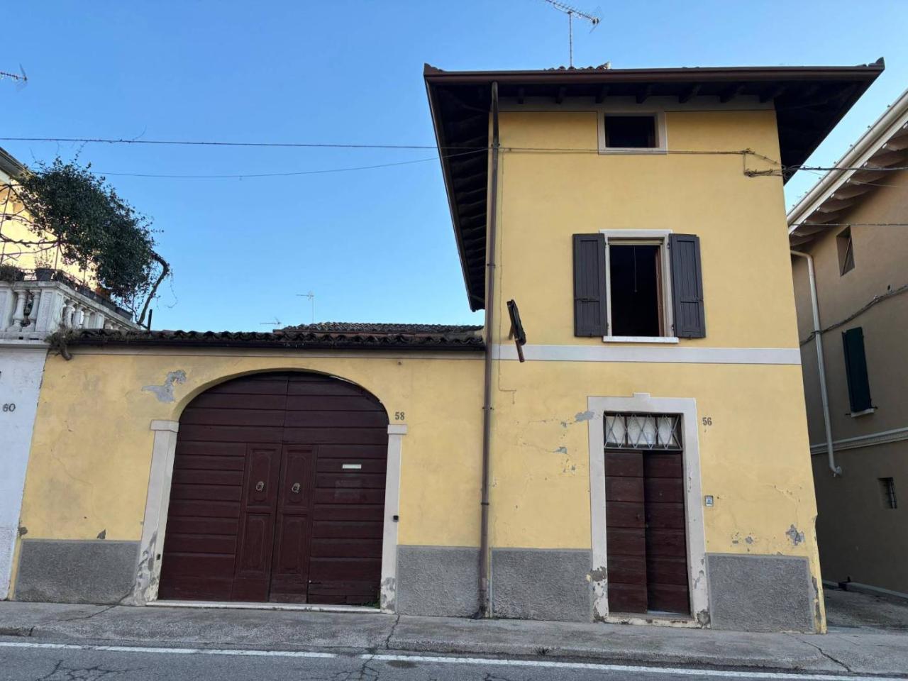3 rooms Apartment in Carpenedolo, Italy No. 33223