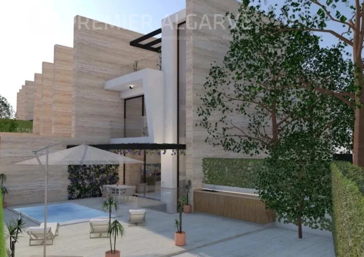  Land in Quarteira, Portugal No. 100313