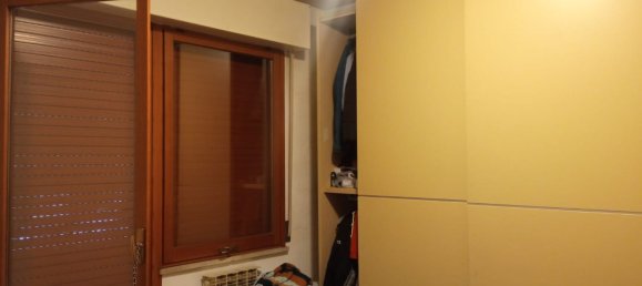 3 rooms Apartment in Perugia, Italy No. 49188 8