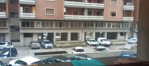 3 rooms Apartment in Perugia, Italy No. 49188 7