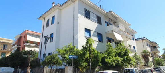 4 bedrooms Apartment in Pescara, Italy No. 358668 29