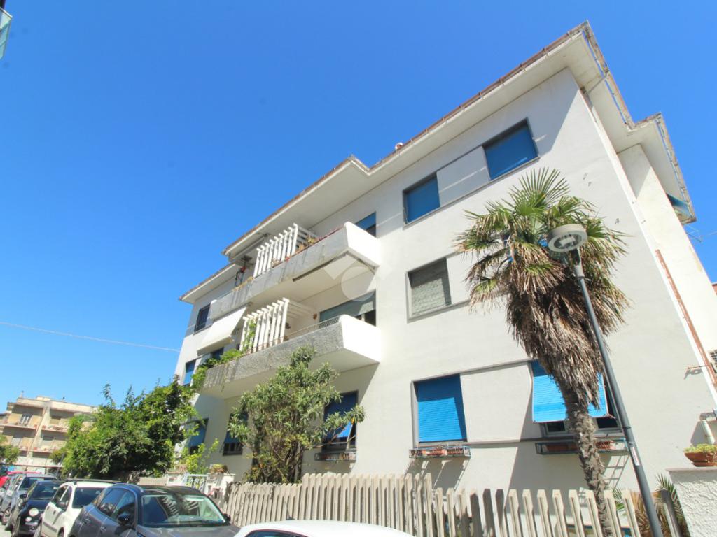 4 bedrooms Apartment in Pescara, Italy No. 358668