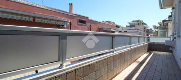 4 bedrooms Apartment in Pescara, Italy No. 358668 15