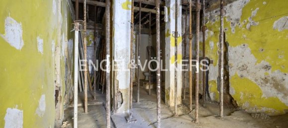 39m² Commercial property in Lisbon, Portugal No. 12919 18