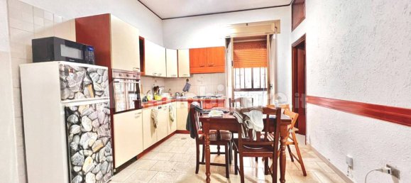 2 bedrooms Apartment in Naples, Italy No. 341085 10