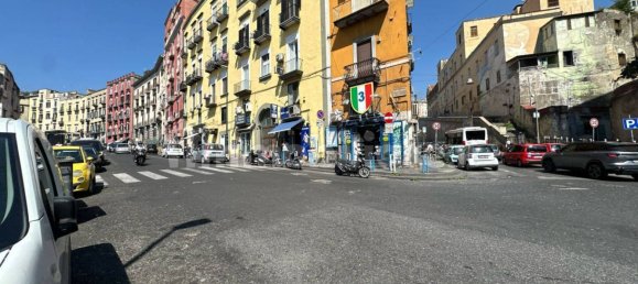 2 bedrooms Apartment in Naples, Italy No. 341085 3