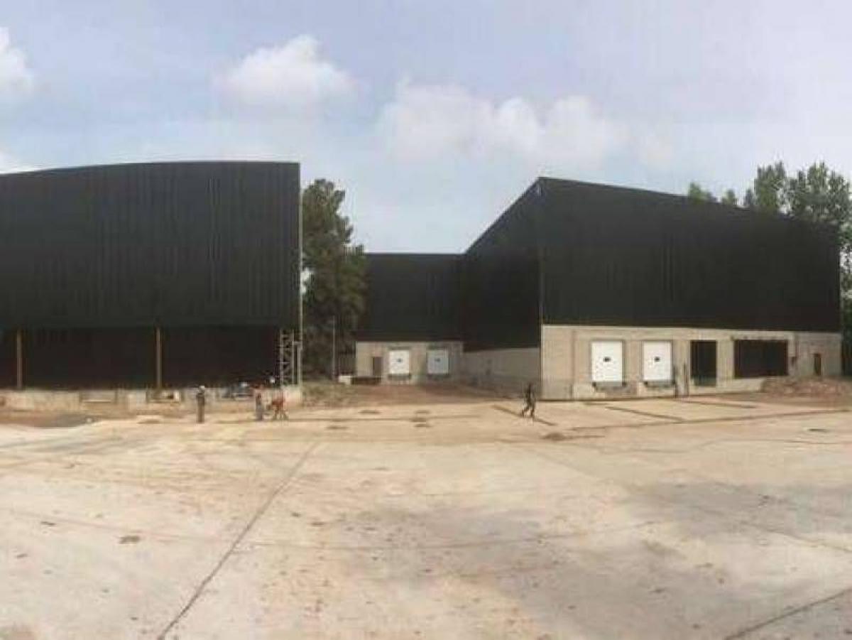 6500m² Commercial property in Escobar, Argentina No. 108372