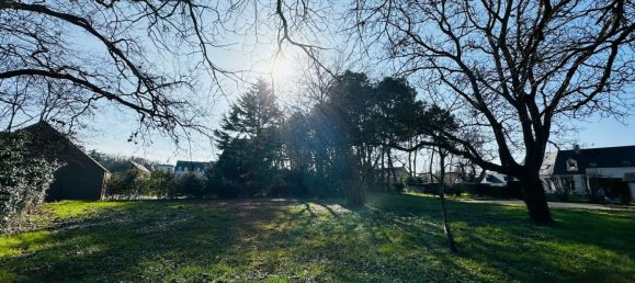 Terreno en Montbazon, France No. 349765 3