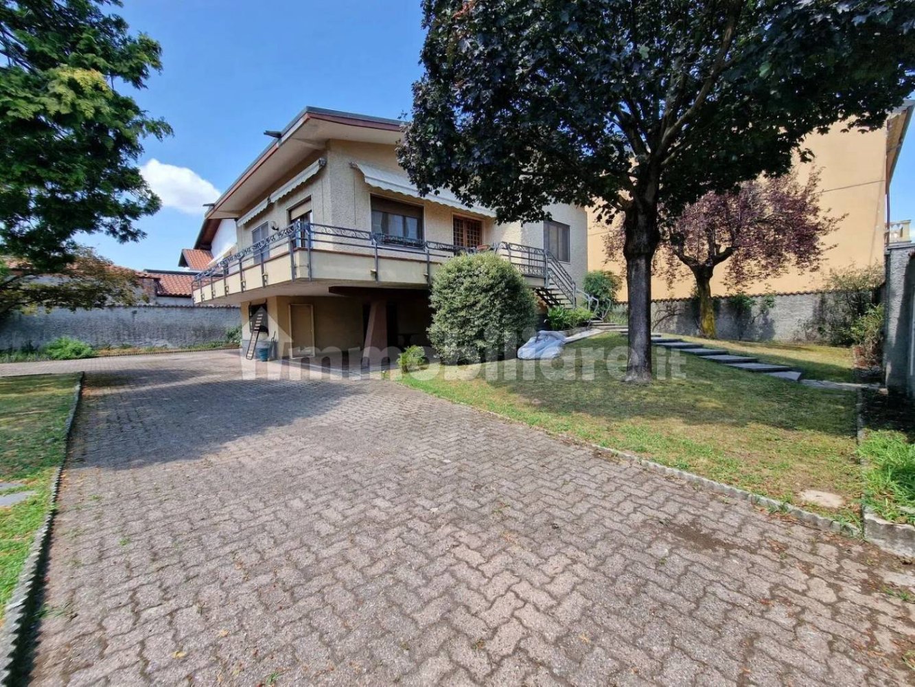 8 bedrooms Villa in Gattinara, Italy No. 343227