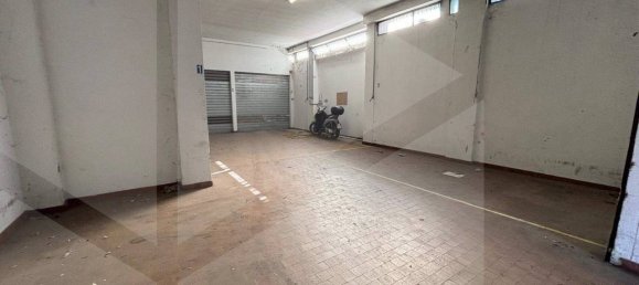 12m² Parking in Bologna, Italy No. 19932 9