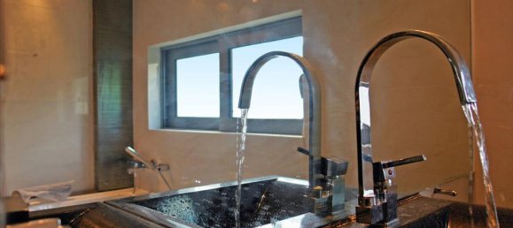 250m² Property in Voula, Greece No. 8008 9