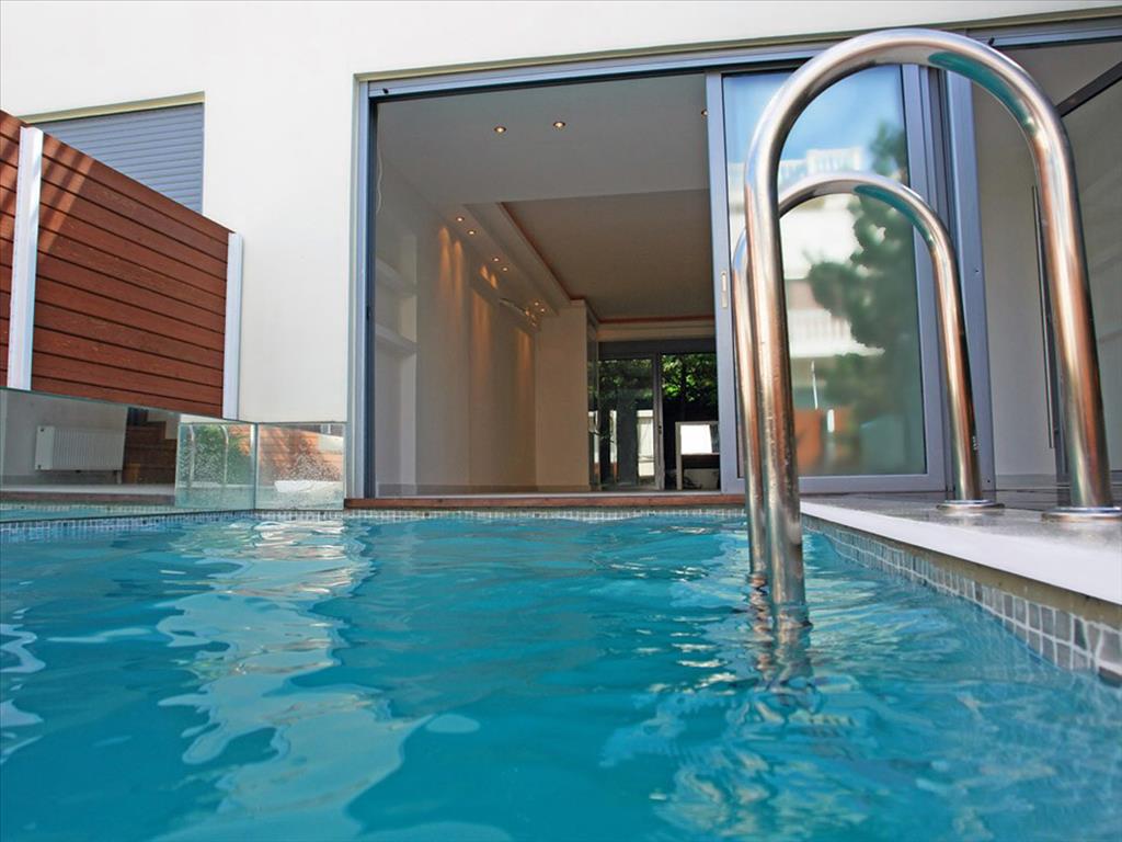 6غرفة Property في Voula, Greece رقم 8008