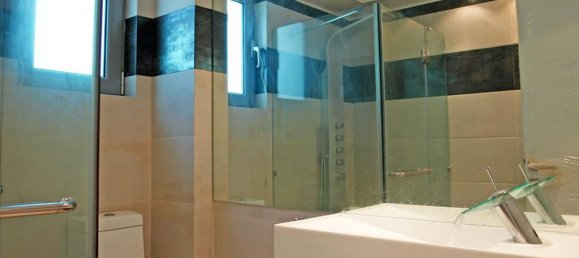 250m² Property in Voula, Greece No. 8008 13