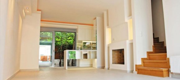 6غرفة Property في Voula, Greece رقم 8008 6