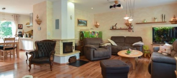 3 Schlafzimmer Stadthaus in Zwickau, Germany, Nr. 164103 2