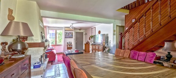 3 bedrooms House in Val-d'Oise, France No. 281515 2