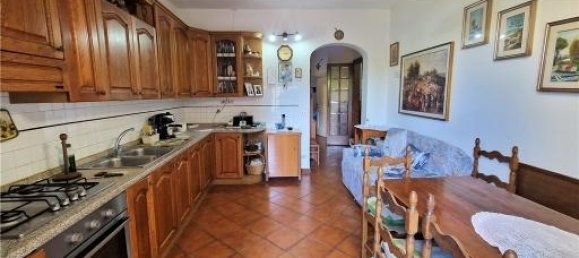8 rooms House in Scandicci, Italy No. 18134 15