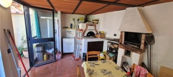8 rooms House in Scandicci, Italy No. 18134 10